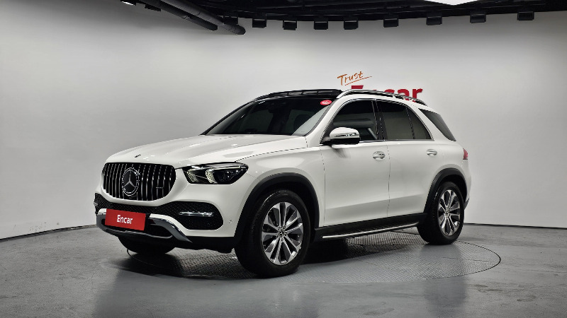 car Mercedes Benz GLE id68123 main photo