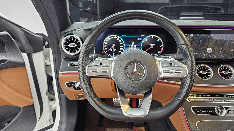 car Mercedes Benz E Class id68128 photo #13