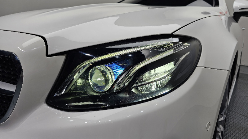 car Mercedes Benz E Class id68128 photo #22