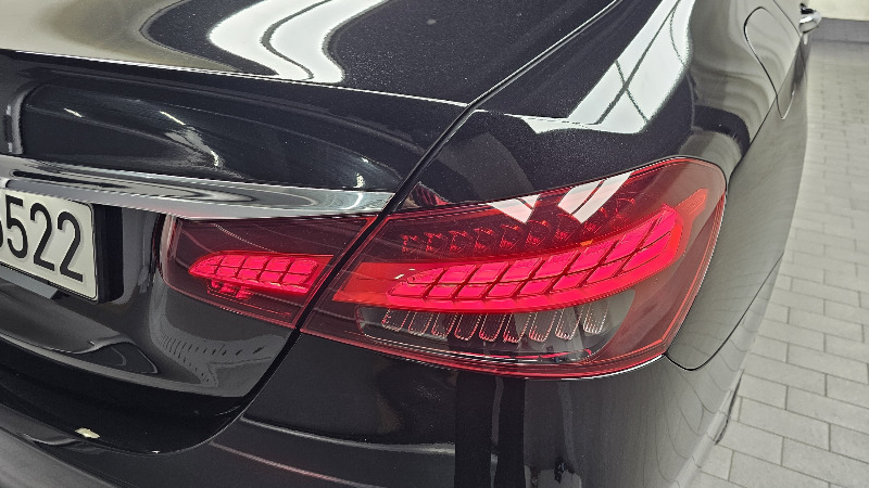 car Mercedes Benz E Class id68151 photo #23