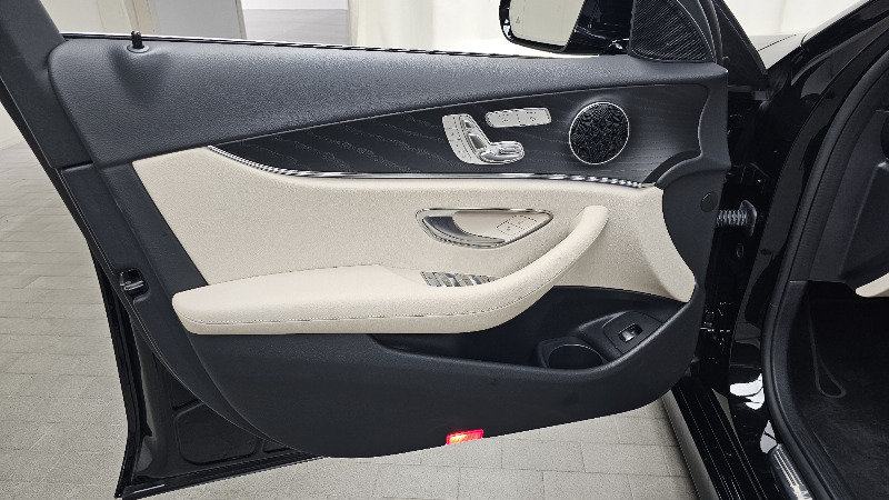 car Mercedes Benz E Class id68151 photo #24