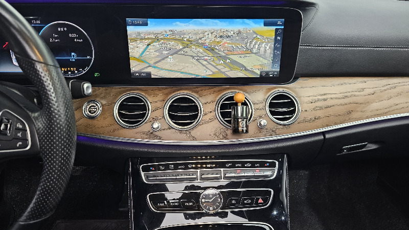 car Mercedes Benz E Class id68200 photo #14