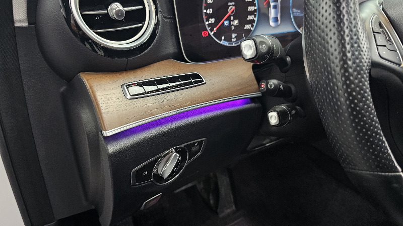 car Mercedes Benz E Class id68200 photo #16