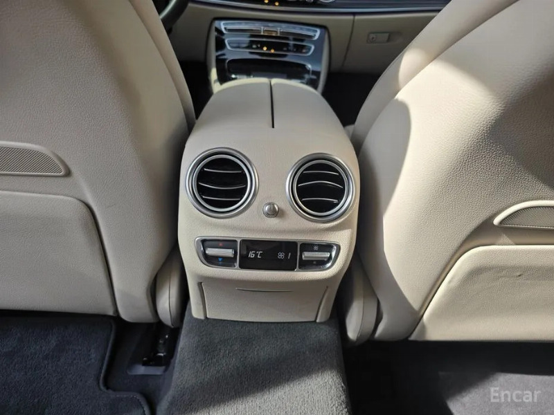 car Mercedes Benz E Class id68207 photo #11