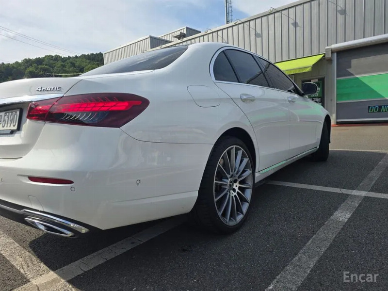car Mercedes Benz E Class id68207 photo #2