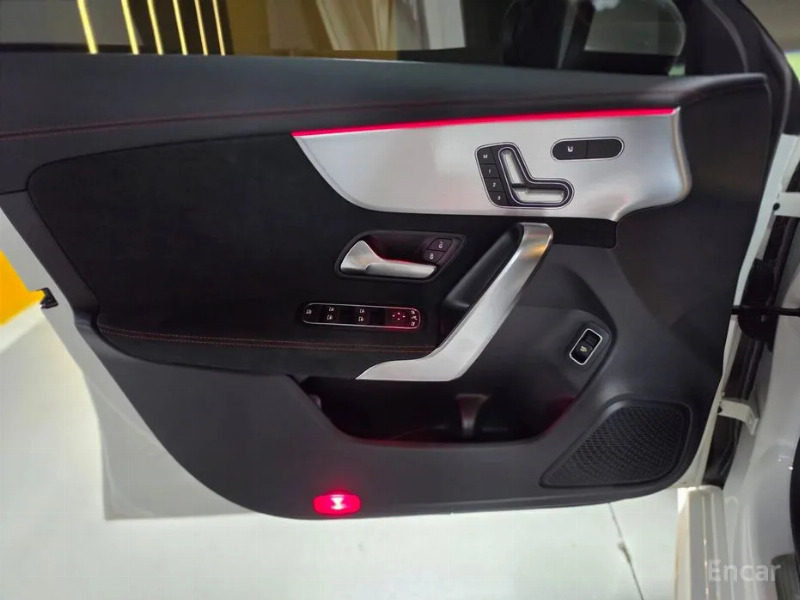 car Mercedes Benz CLA id68211 photo #11