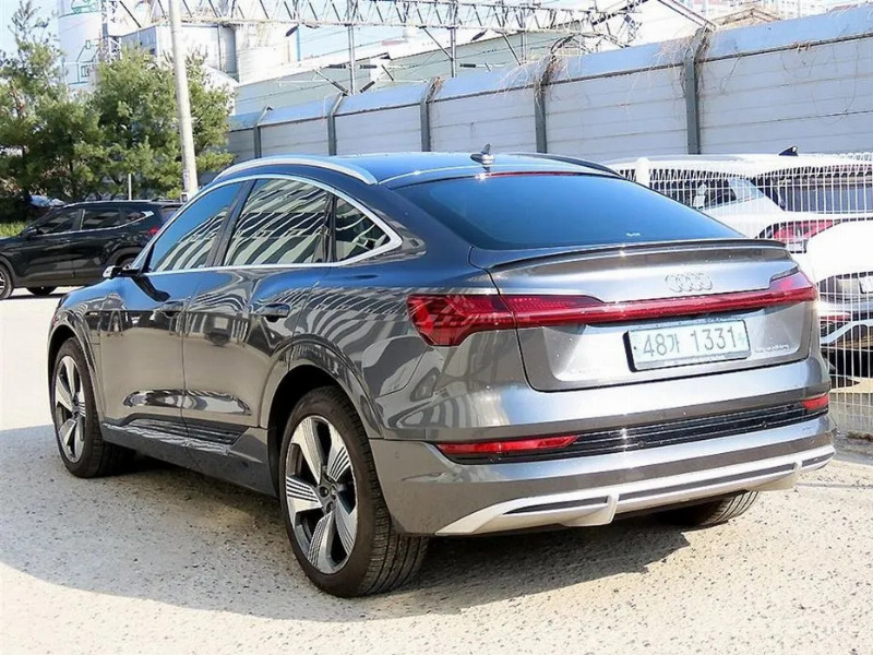 car Audi e-tron id68225 photo #3