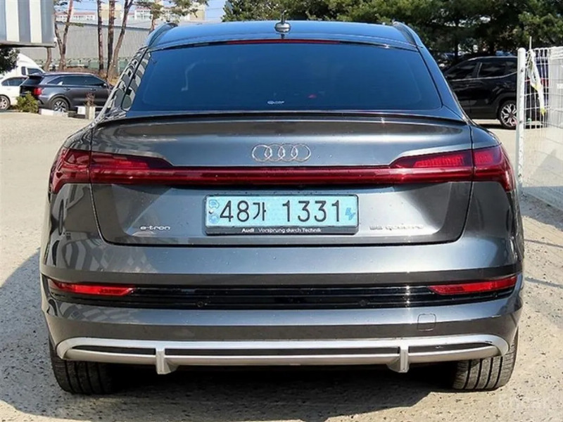 car Audi e-tron id68225 photo #4