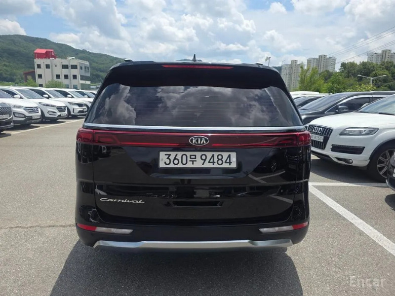 car KIA Carnival id68230 photo #3