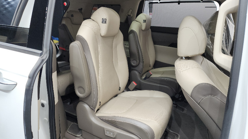 car KIA Carnival id68232 photo #11