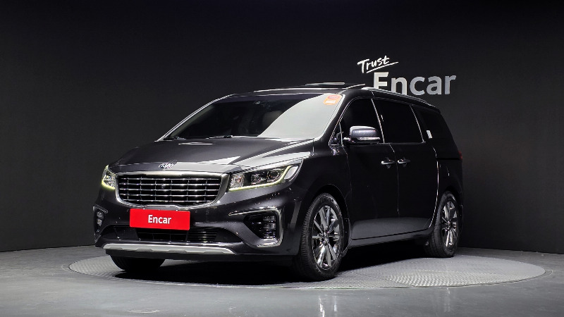 car KIA Carnival id68250 main photo