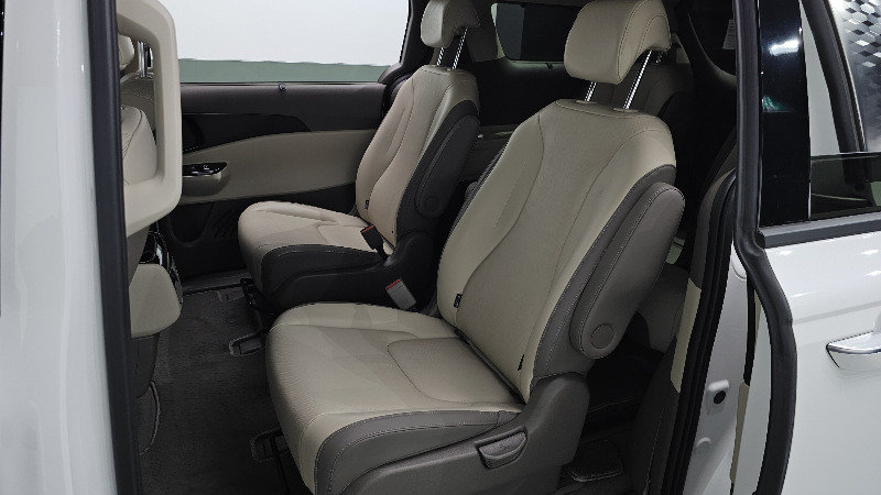 car KIA Carnival id68257 photo #11