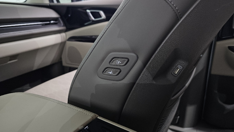 car KIA Carnival id68257 photo #16