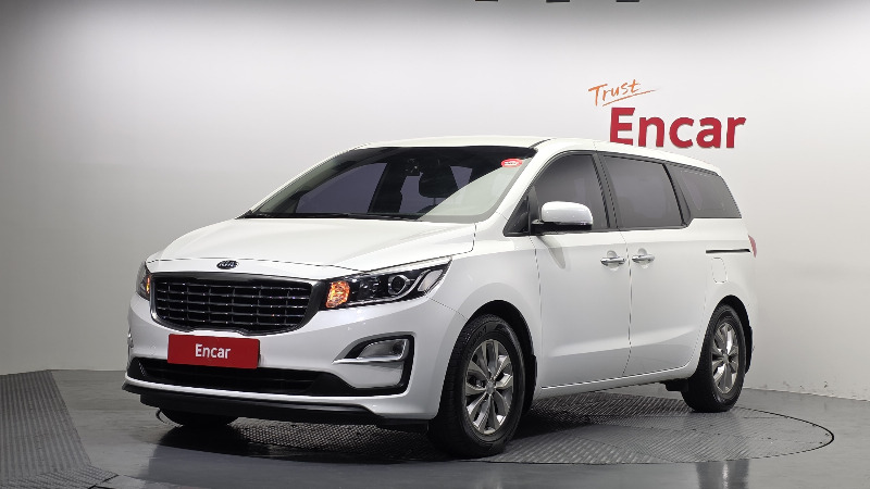 car KIA Carnival id68264 main photo