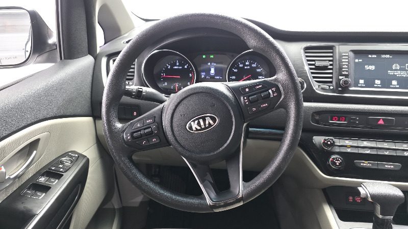 car KIA Carnival id68264 photo #13