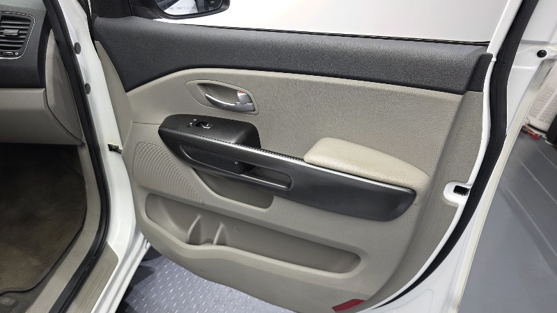 car KIA Carnival id68264 photo #25