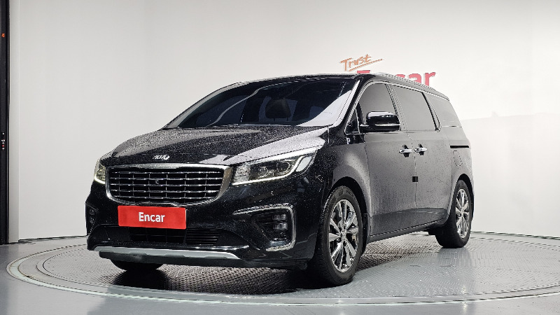 car KIA Carnival id68265 main photo