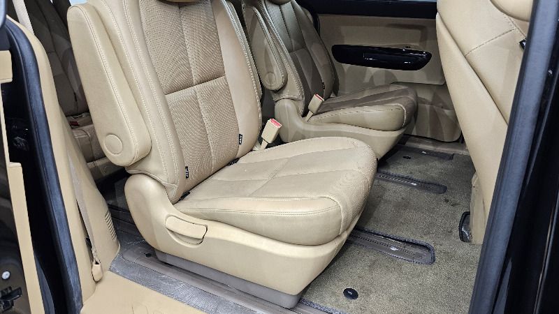 car KIA Carnival id68285 photo #12