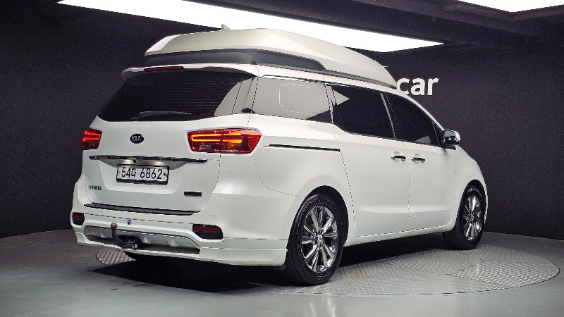 car KIA Carnival id68287 photo #2