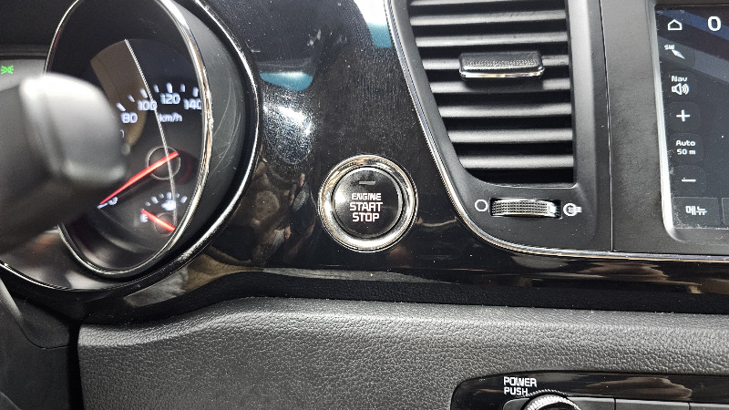 car KIA Carnival id68287 photo #28