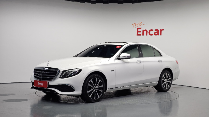 car Mercedes Benz E Class id68310 main photo