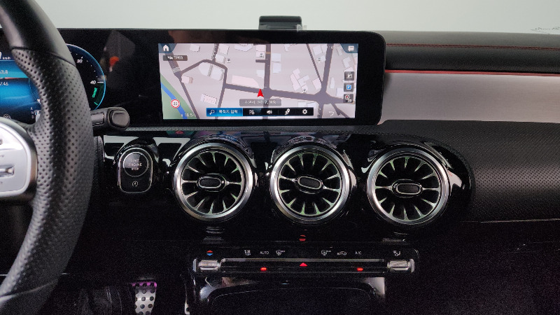 car Mercedes Benz CLA id68330 photo #15