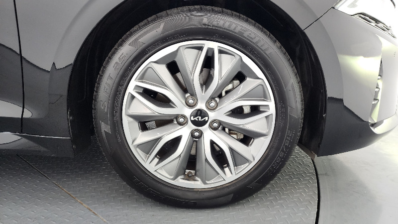 car KIA K5 id68358 photo #5