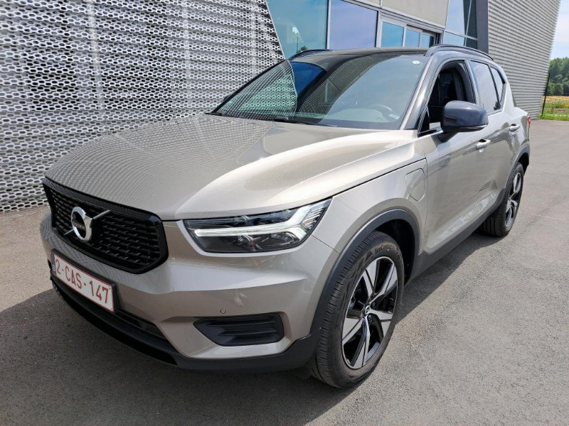 car Volvo XC40 id68365 photo #2