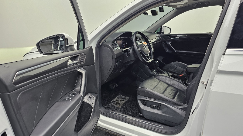 car Volkswagen Tiguan id68366 photo #10