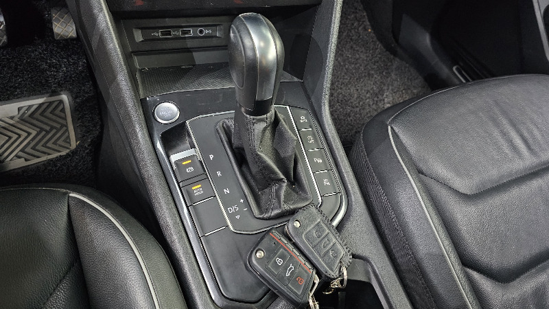 car Volkswagen Tiguan id68366 photo #9