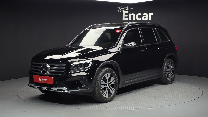 car Mercedes Benz GLB id68376 main photo