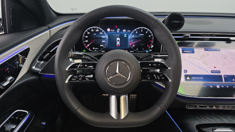 car Mercedes Benz E Class id68385 photo #16