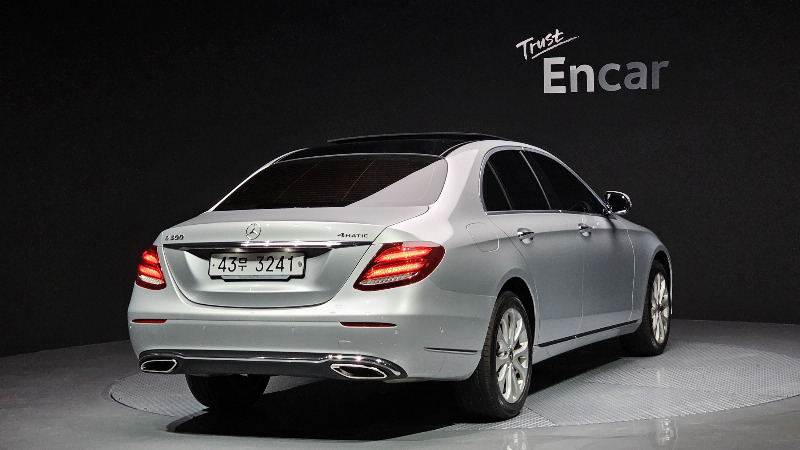car Mercedes Benz E Class id68396 photo #2