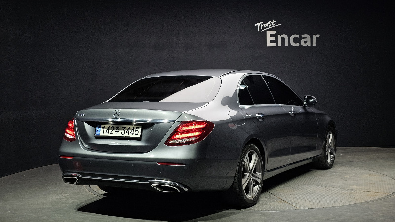 car Mercedes Benz E Class id68403 photo #2