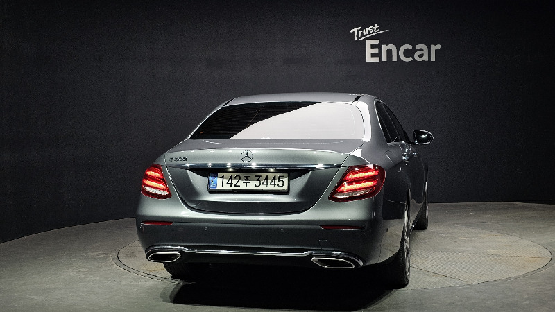 car Mercedes Benz E Class id68403 photo #4