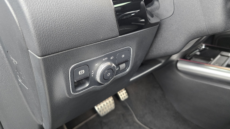 car Mercedes Benz EQA id68406 photo #19
