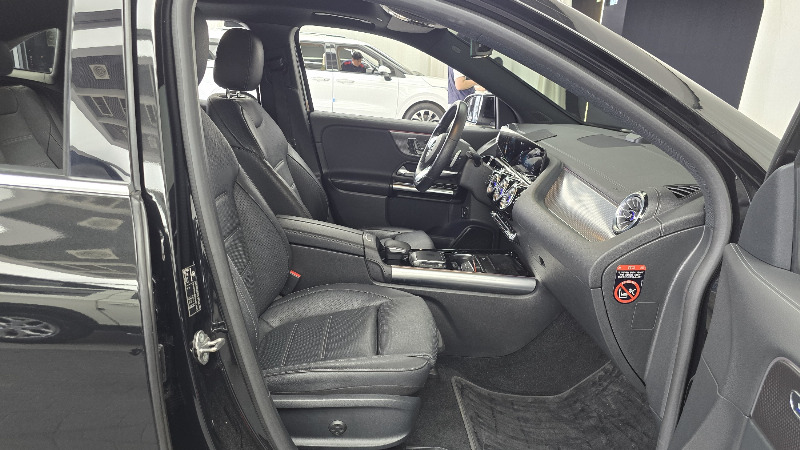 car Mercedes Benz EQA id68406 photo #26