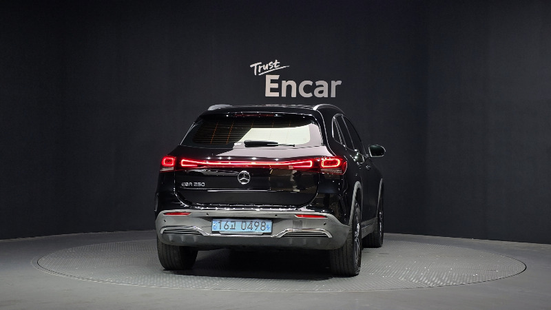 car Mercedes Benz EQA id68406 photo #4