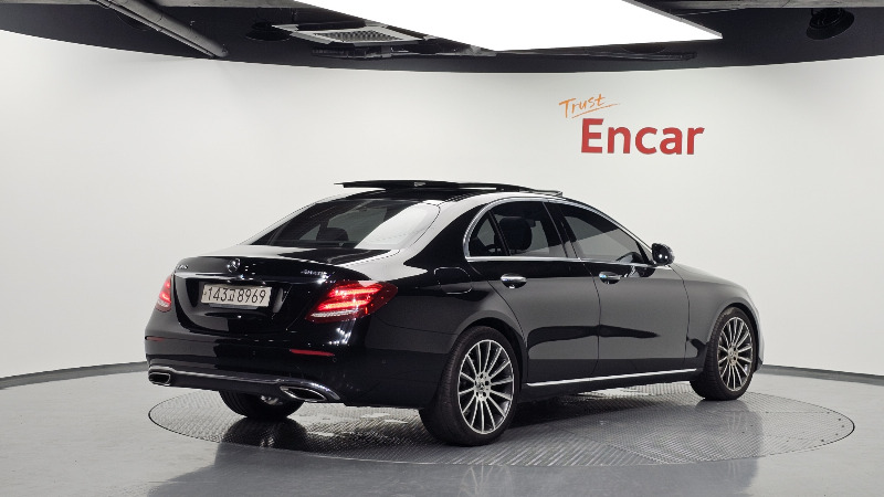 car Mercedes Benz E Class id68410 photo #2