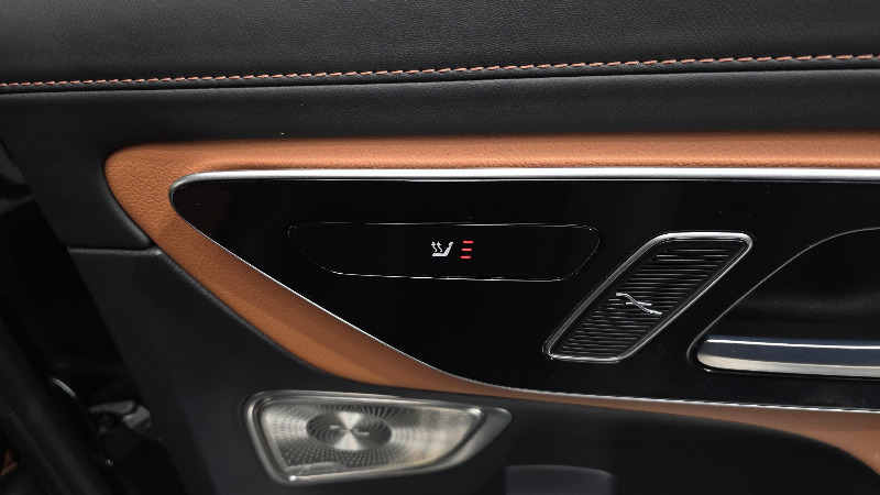 car Mercedes Benz GLC id68435 photo #18