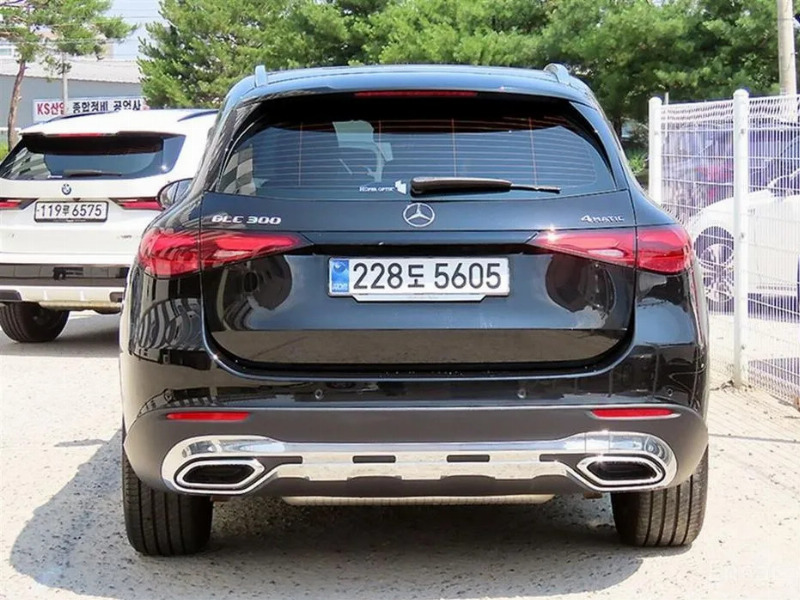car Mercedes Benz GLC id68444 photo #2