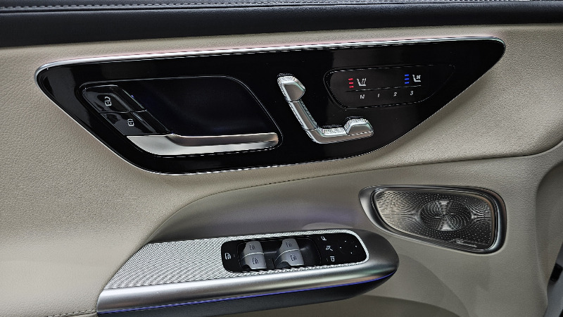 car Mercedes Benz GLC id68482 photo #17