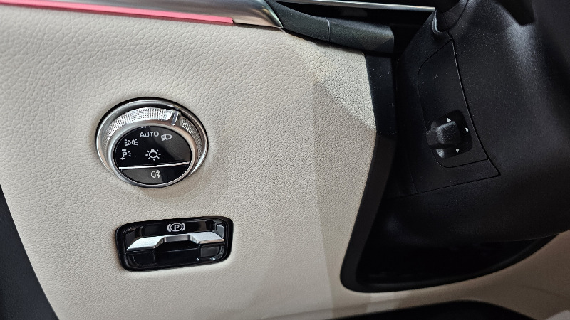 car Mercedes Benz GLC id68482 photo #29