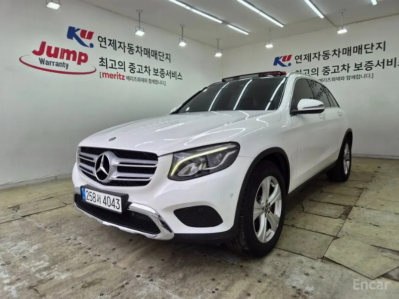 car Mercedes Benz GLC id68492 main photo
