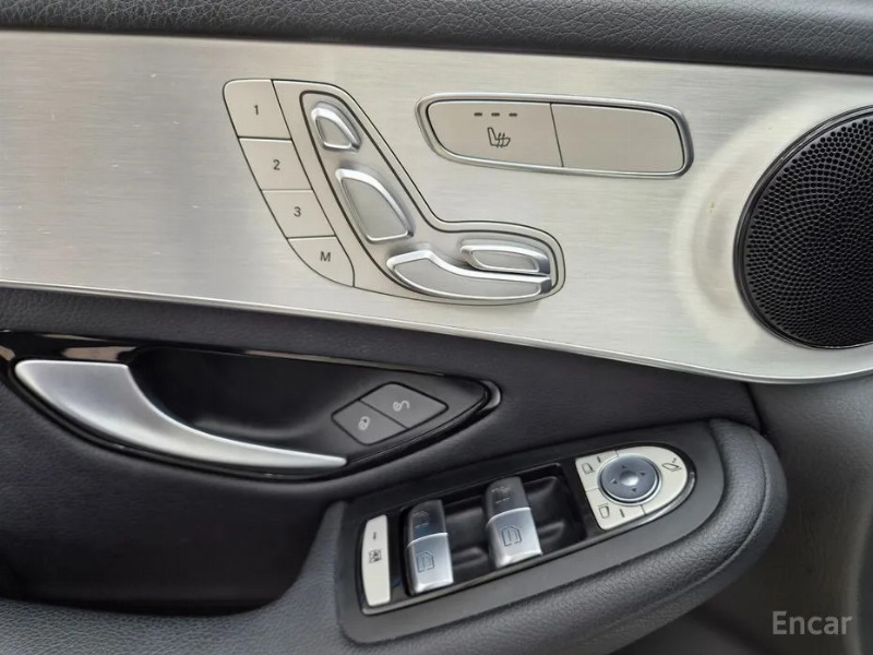 car Mercedes Benz GLC id68492 photo #16