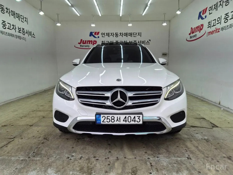 car Mercedes Benz GLC id68492 photo #3