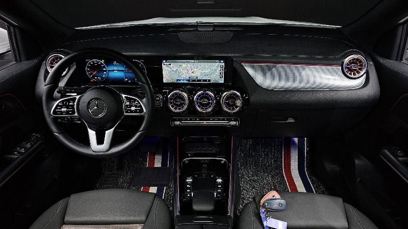 car Mercedes Benz EQA id68524 photo #7