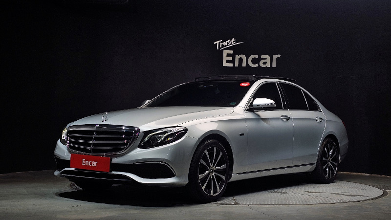 car Mercedes Benz E Class id68554 main photo