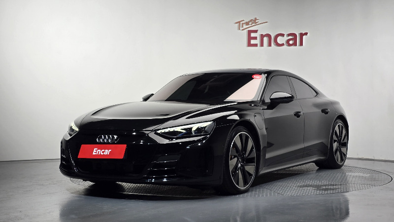 car Audi e-tron GT id68557 main photo