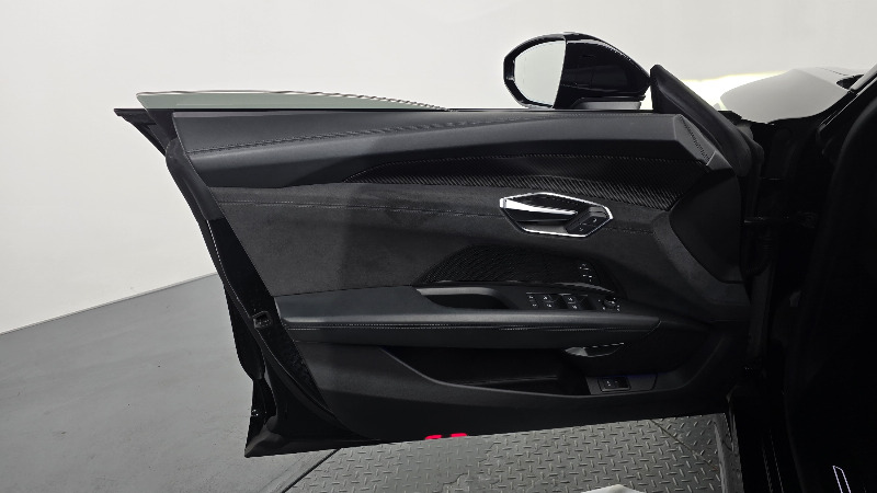 car Audi e-tron GT id68557 photo #24